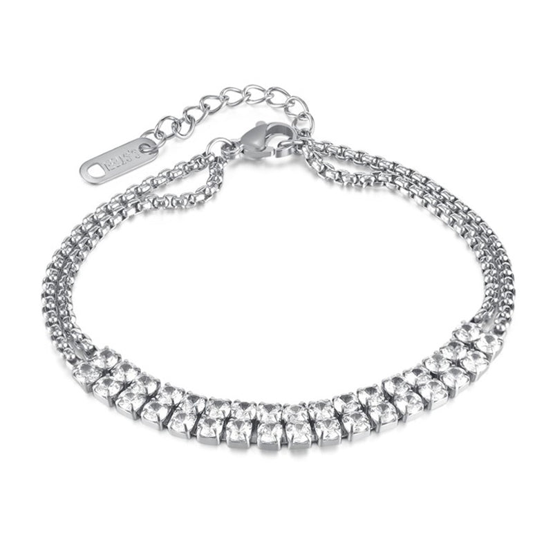 Teräsrannekoru Zirkoniakivillä