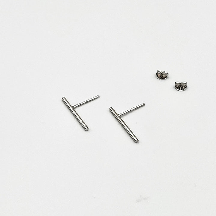 T-Muoto Hopeakorvakorut