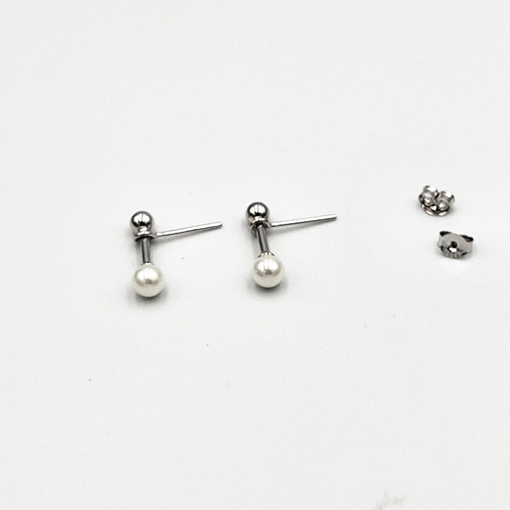 Helmi Hopeakorvakorut